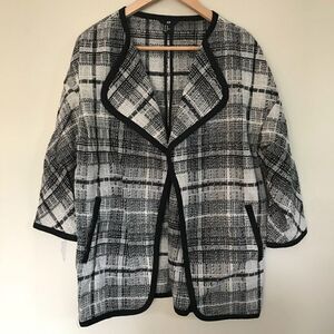 H & M Sz XS Light Knit Jacket